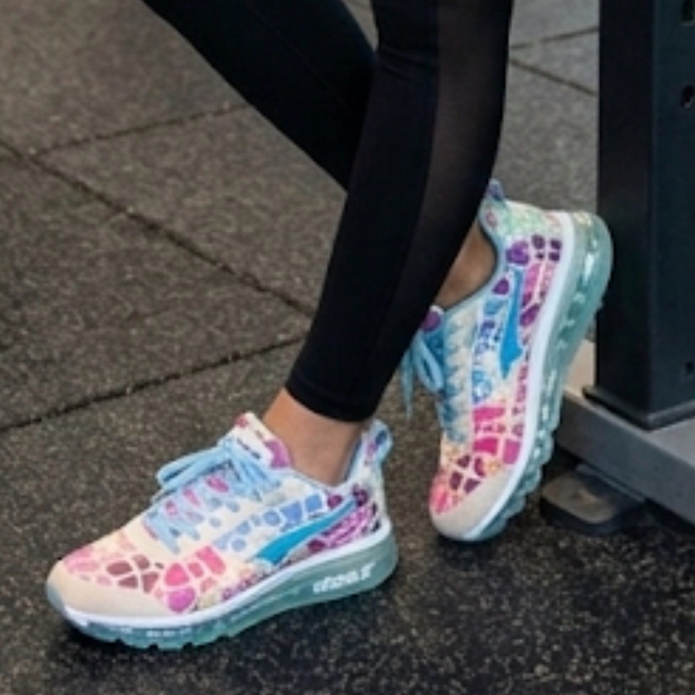 ONEMIX Stylish Women's Athletic Shoes